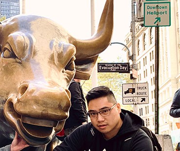 Martin Nguyen with bull