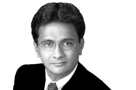 Headshot of Das Vikram